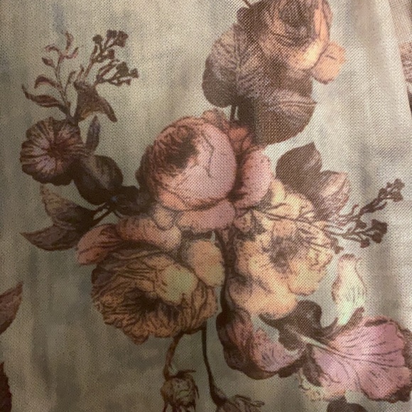 Motel sheer collared shirt - Picture 6 of 6